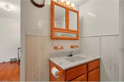 445 E Devonshire Street, Winston-Salem, NC 27127 - Photo 18