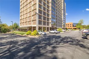 1101 N Elm St, Greensboro, NC 27401 - Photo 2