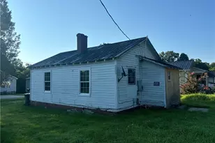 817 Williams St, Burlington, NC 27217 - Photo 2