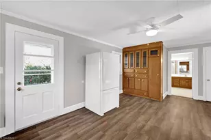 236 Jackson St, Eden, NC 27288 - Photo 14