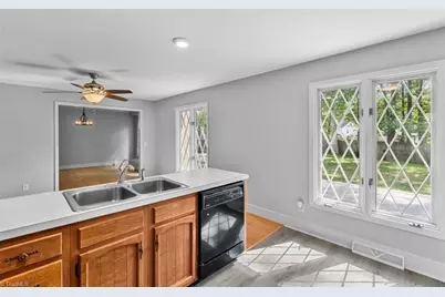904 Pebble Drive, Greensboro, NC 27410 - Photo 16