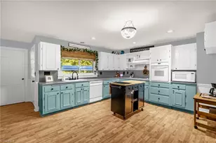 627 Highland Dr, Eden, NC 27288 - Photo 10