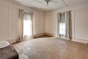 507 S Cedar St, Greensboro, NC 27401 - Photo 8