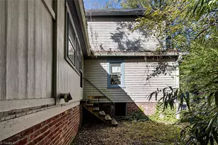 507 S Cedar St, Greensboro, NC 27401 - Photo 6