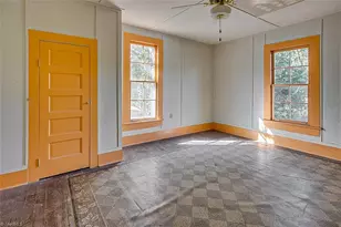 507 S Cedar St, Greensboro, NC 27401 - Photo 28