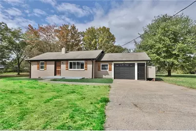 2845 Courtney Huntsville Road, Yadkinville, NC 27055 - Photo 2