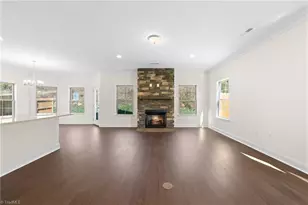 2962 Flat Rock Dr, Winston-Salem, NC 27127 - Photo 8