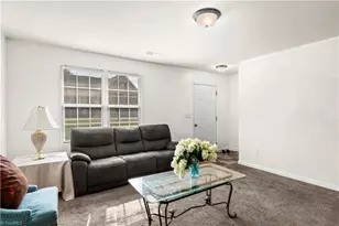 1715 Ransom Trace Ct, Winston-Salem, NC 27106 - Photo 8