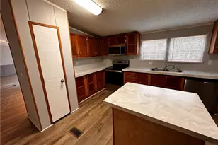 181 Fox Walk Ln, Pilot Mountain, NC 27041 - Photo 14