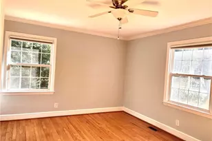 3306 Lawndale Dr, Greensboro, NC 27408 - Photo 14