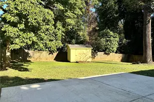 3306 Lawndale Dr, Greensboro, NC 27408 - Photo 20