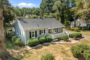 5807 Woodcliff Dr, Greensboro, NC 27410 - Photo 2