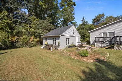 5807 Woodcliff Drive, Greensboro, NC 27410 - Photo 32