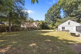 5807 Woodcliff Dr, Greensboro, NC 27410 - Photo 4