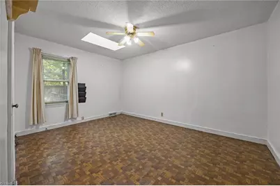 5807 Woodcliff Drive, Greensboro, NC 27410 - Photo 20