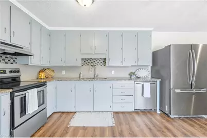 306 Lenalan Drive, Lexington, NC 27295 - Photo 14