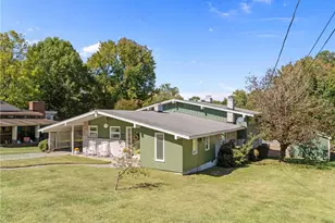 2323 Pineview Dr, Burlington, NC 27215 - Photo 2