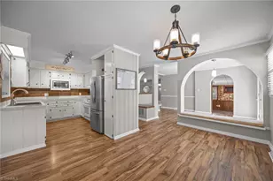 2323 Pineview Dr, Burlington, NC 27215 - Photo 12