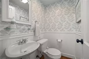 2520 Robinhood Rd, Winston-Salem, NC 27106 - Photo 20