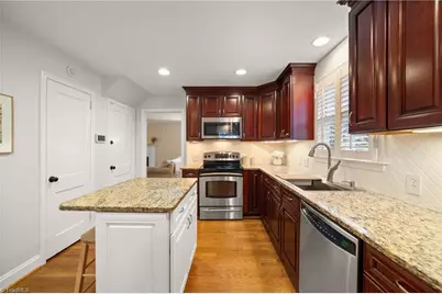 2520 Robinhood Road, Winston-Salem, NC 27106 - Photo 10