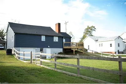 301 E Dalton Road, King, NC 27021 - Photo 16