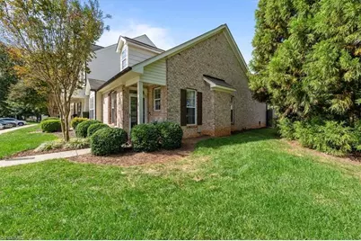 5 Abelia Court, Greensboro, NC 27455 - Photo 2