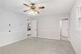 4307 Oak Hollow Dr, High Point, NC 27265 - Photo 20