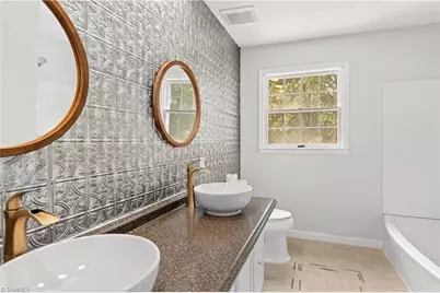 4307 Oak Hollow Drive, High Point, NC 27265 - Photo 28