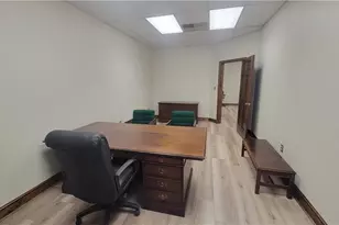 603 B Eastchester Dr, High Point, NC 27262 - Photo 8