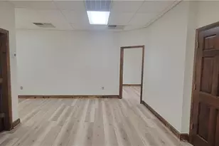 603 B Eastchester Dr, High Point, NC 27262 - Photo 4