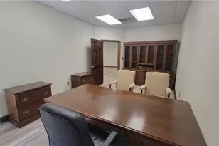 603 B Eastchester Dr, High Point, NC 27262 - Photo 6