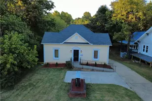 1023 S Main St, Burlington, NC 27215 - Photo 1