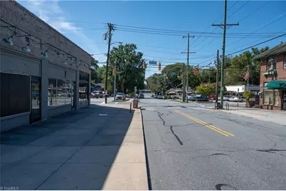 2029 Walker Avenue, Greensboro, NC 27403 - Photo 32