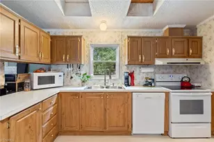5519 Bridgeway Dr, Greensboro, NC 27406 - Photo 12