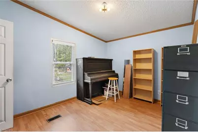 5519 Bridgeway Drive, Greensboro, NC 27406 - Photo 24