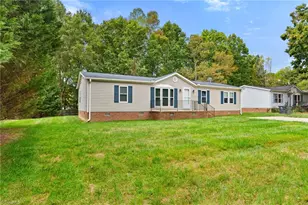5519 Bridgeway Dr, Greensboro, NC 27406 - Photo 4