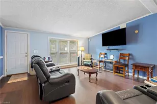 5519 Bridgeway Dr, Greensboro, NC 27406 - Photo 8