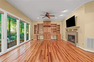 921 Flicker Ln, High Point, NC 27262 - Photo 14