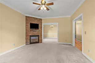 921 Flicker Ln, High Point, NC 27262 - Photo 10