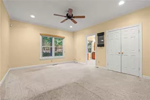 921 Flicker Ln, High Point, NC 27262 - Photo 22