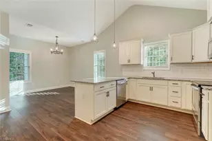 2222 St James Dr, Reidsville, NC 27320 - Photo 10