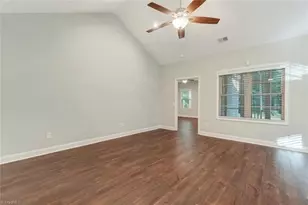 2222 St James Dr, Reidsville, NC 27320 - Photo 4