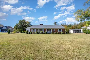 955 Main St, Yanceyville, NC 27379 - Photo 1