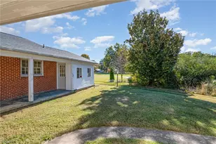 955 Main St, Yanceyville, NC 27379 - Photo 26