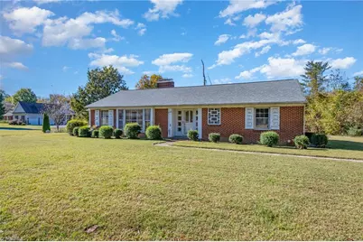 955 Main Street, Yanceyville, NC 27379 - Photo 2