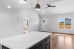 285 Stonybrook Dr, Lexington, NC 27295 - Photo 14