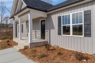 285 Stonybrook Dr, Lexington, NC 27295 - Photo 4