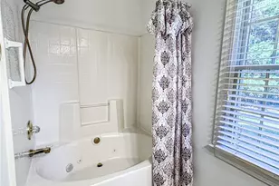 629 Sonoma Ln, High Point, NC 27265 - Photo 14