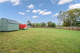 417 Daniel Dr, Lexington, NC 27295 - Photo 38