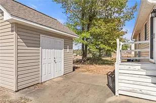 300 Manning Way, Elon, NC 27244 - Photo 18